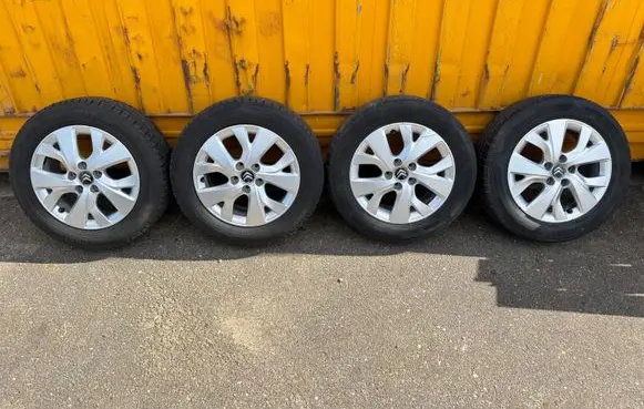 R16 alloy rim