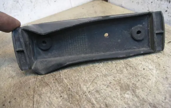 Mercedes-Benz Vito Viano W638 Front bumper mounting bracket