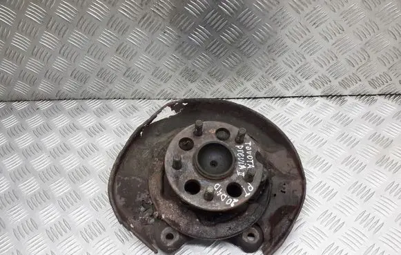 Toyota Previa (XR30, XR40) II Rear wheel hub spindle/knuckle 