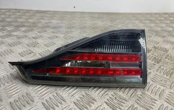 Lexus CT 200H Tailgate rear/tail lights 8158176020