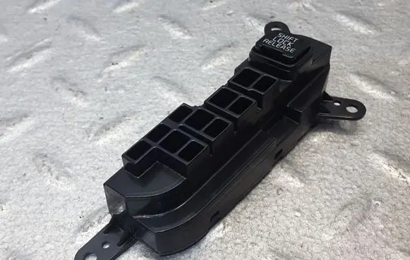 KIA Optima Gear shift selector indicator 84656D4002 1511060469