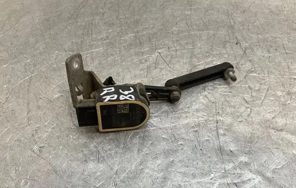 Headlight/headlamp level sensor