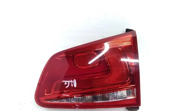 Volkswagen Touareg II Tailgate rear/tail lights 7P6945094C