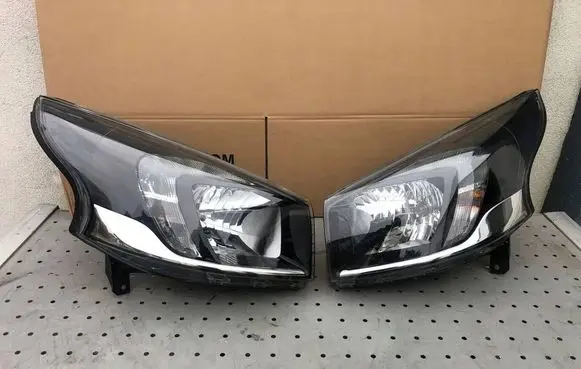 Renault Trafic III (X82) Headlight/headlamp