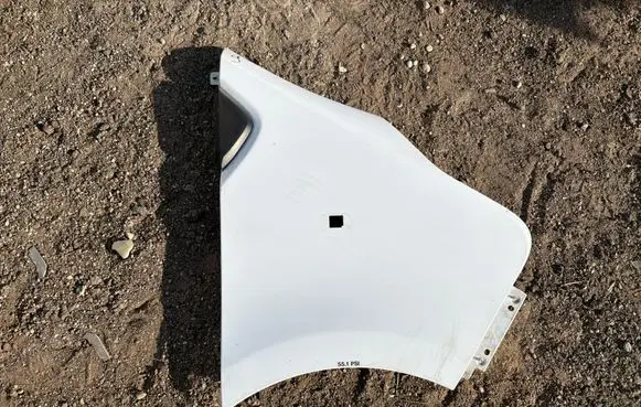 Opel Vivaro Fender 
