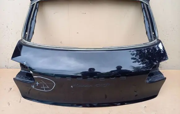 Porsche Macan (95B) Tailgate/trunk/boot lid 95B827123ranzez