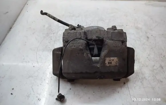 Audi A5 Sportback 8TA Front brake caliper