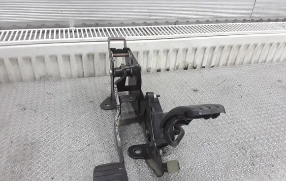 Renault Megane II Brake pedal 20639A00