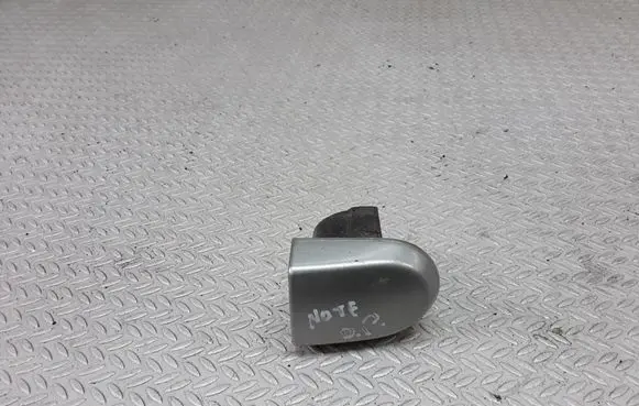 Nissan Note (E11) Front door handle cover 