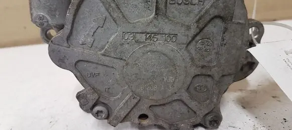 Volkswagen PASSAT B6 Vacuum pump 03L145100