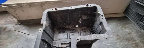 Volkswagen Crafter Battery box tray 7C0801283