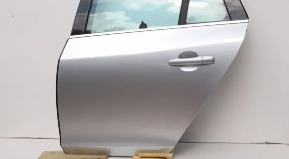 Volvo V60 Rear door