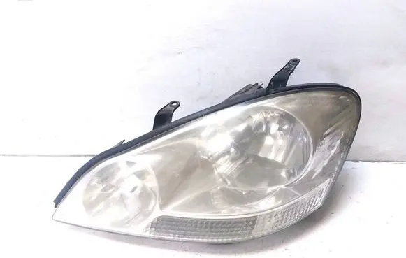 Toyota Avensis Verso Headlight/headlamp