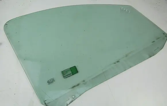 Fiat Scudo Front door window glass four-door 