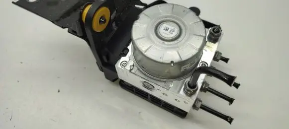 Skoda Octavia Mk4 ABS Pump 5WA614517DF