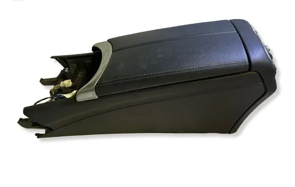 Mercedes-Benz C W205 Armrest 