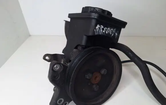 BMW 3 E46 Power steering pump 6756575 7692974519