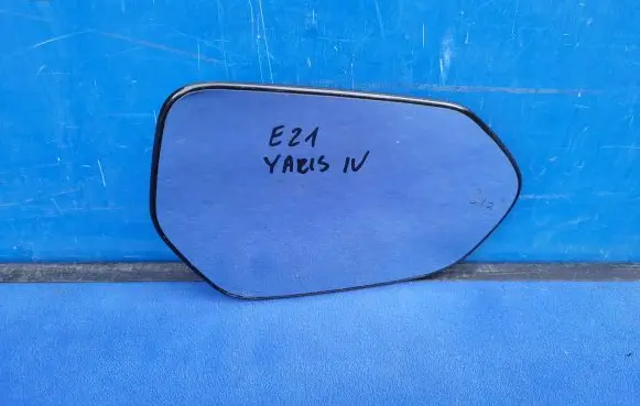 Toyota Yaris XP210 Wing mirror glass 9301303 COROLLAE21