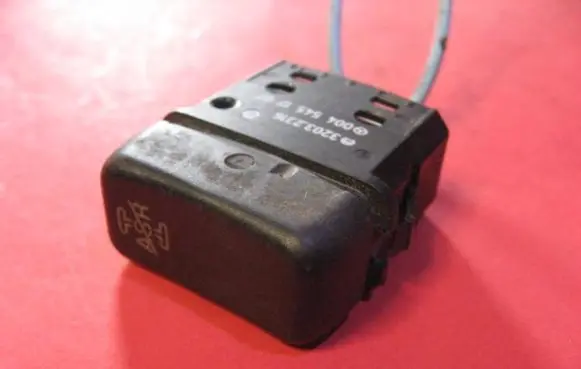 Mercedes-Benz E W210 Differential lock switch 32032316 0045451707