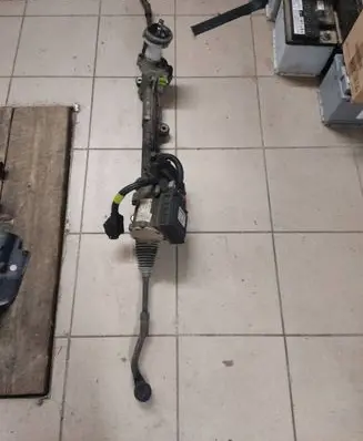 KIA Sorento Steering rack 57700C5690 4UMSP104 C557700690