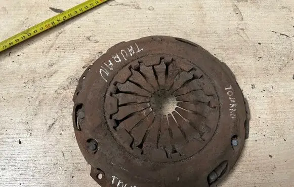 Volkswagen Touran I Pressure plate 