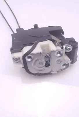 Mitsubishi Outlander Front door lock