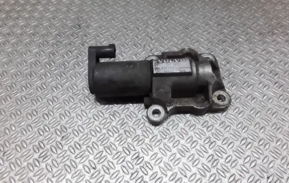 Volvo S60 Camshaft vanos timing valve 8670422