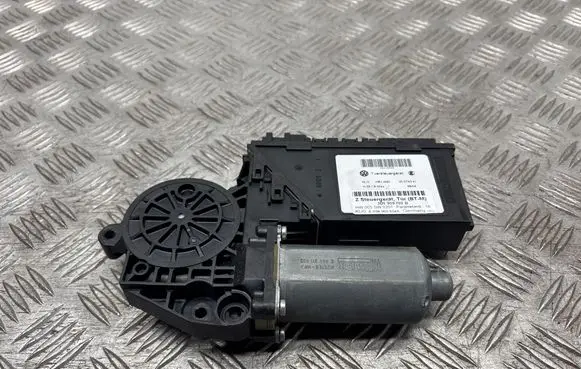 Volkswagen Phaeton Front door window regulator motor 05074341 3D1959702D