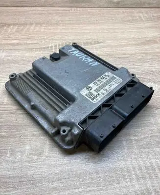 Volkswagen Touran I Engine control unit/module ECU 03G906016HK 0281012251
