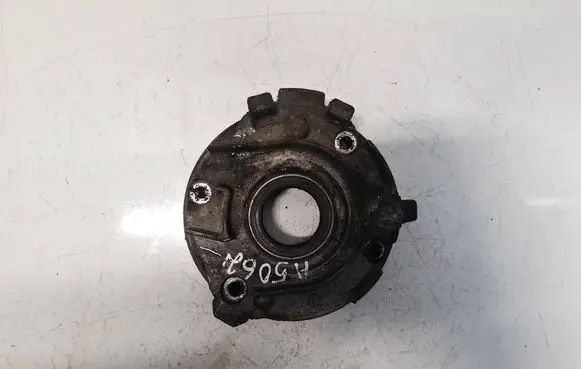 Volvo XC90 Oil pump 3063737