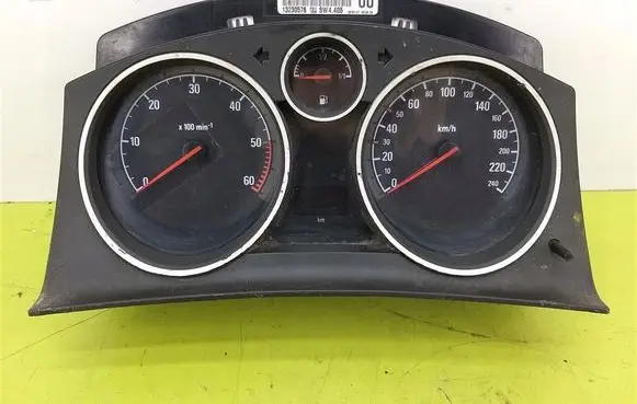 Opel Astra H Speedometer (instrument cluster) 13230576