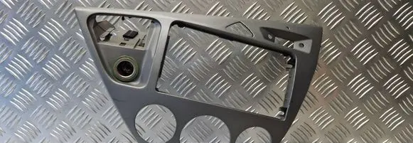 Ford Focus Radio/GPS head unit trim 98ABA046A04AEW