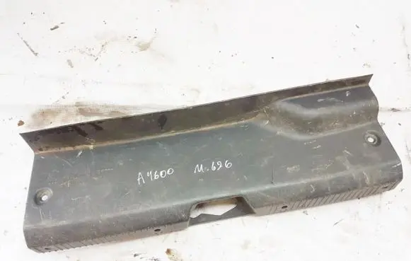 Mazda 626 Other trunk/boot trim element ge4t6889x