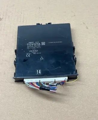 Toyota Yaris Other control units/modules 899900D140 MB2325009473