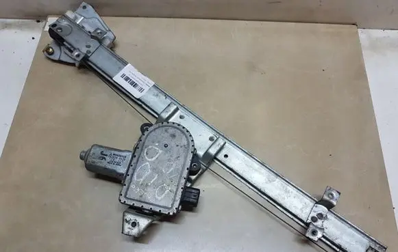 Mitsubishi Pajero Front door window regulator motor MR436860