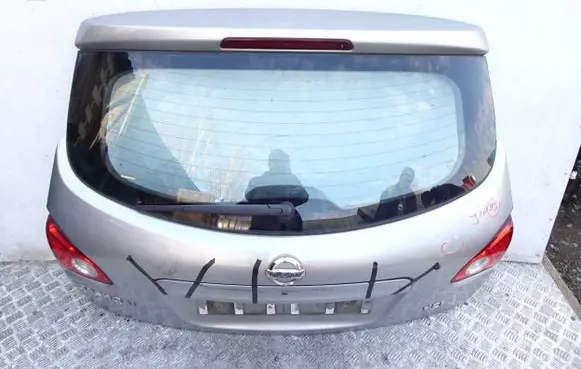 Nissan Qashqai Truck tailgate 