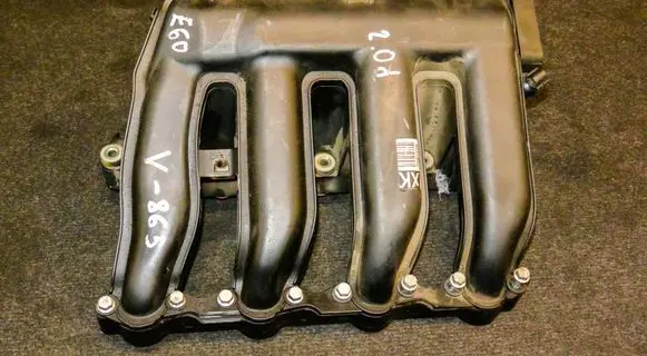 BMW 1 E81 E87 Intake manifold