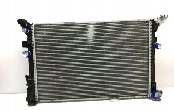 Mercedes-Benz A W176 Engine coolant pipe/hose