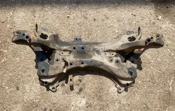Toyota Auris 150 Front subframe