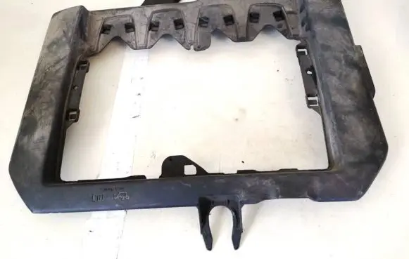 Volkswagen Golf V Engine cover (trim) 03g103925j 03g103925g