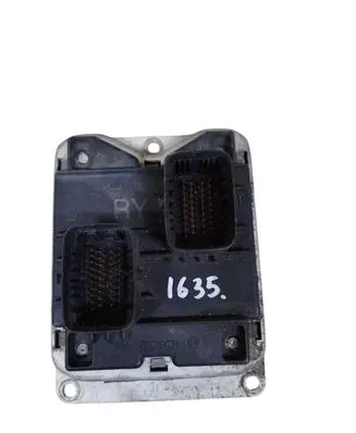 Opel Corsa B Engine control unit/module 90532609 0261204058