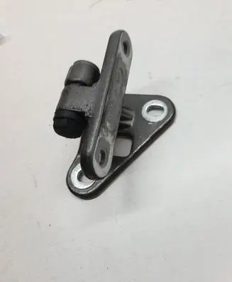 Mercedes-Benz CLS C219 Front door lower hinge 