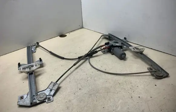 Citroen Berlingo Front door window regulator with motor 0130821762