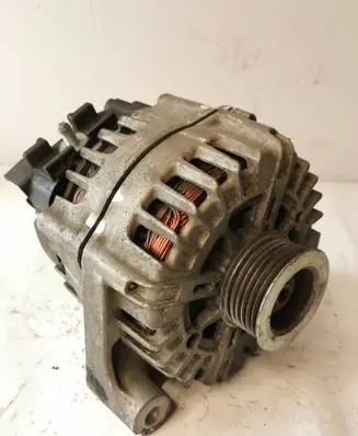 BMW 1 E81 E87 Generator/alternator FG18S019 408336590 7802261