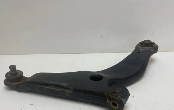 Mitsubishi Grandis Front lower control arm/wishbone