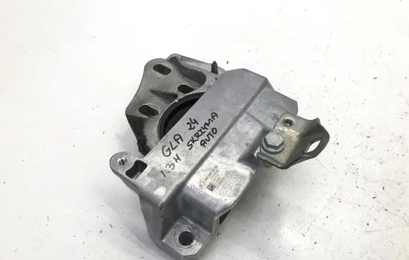 Mercedes-Benz GLA H247 Gearbox mount A2472406000 ZGS002