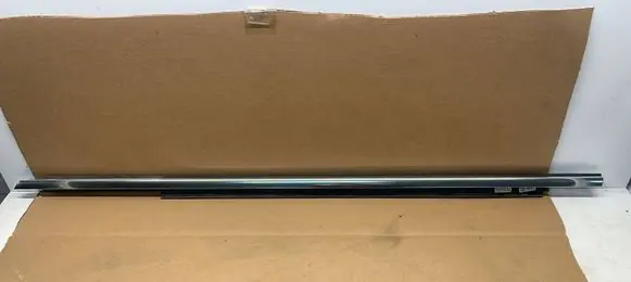 Audi Q5 SQ5 Front door glass trim molding 8R0853283E 6074RRR