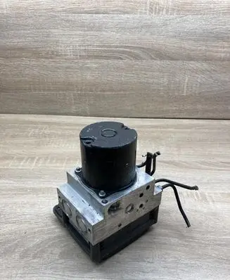 BMW 5 E60 E61 ABS Pump 6783360 6774679