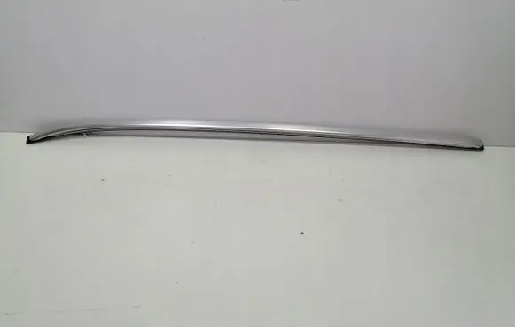 Toyota Auris E180 Roof transverse bars on the 