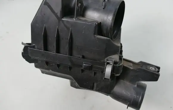 Honda CR-V Air filter box ACC105